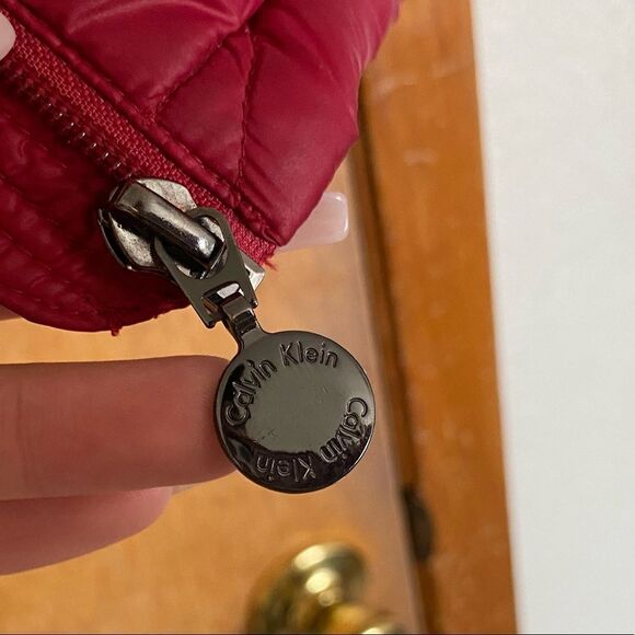 🍄 Calvin Klein Packable Lightweight Red Puffer Coat - Picture 5 of 8